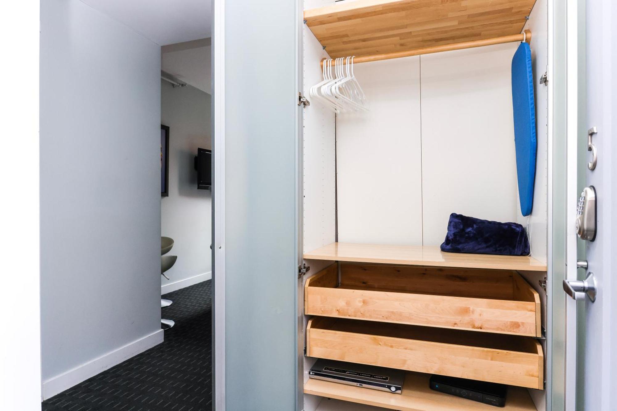 Cozy Newbury Street Studio, #5 بوسطن المظهر الخارجي الصورة