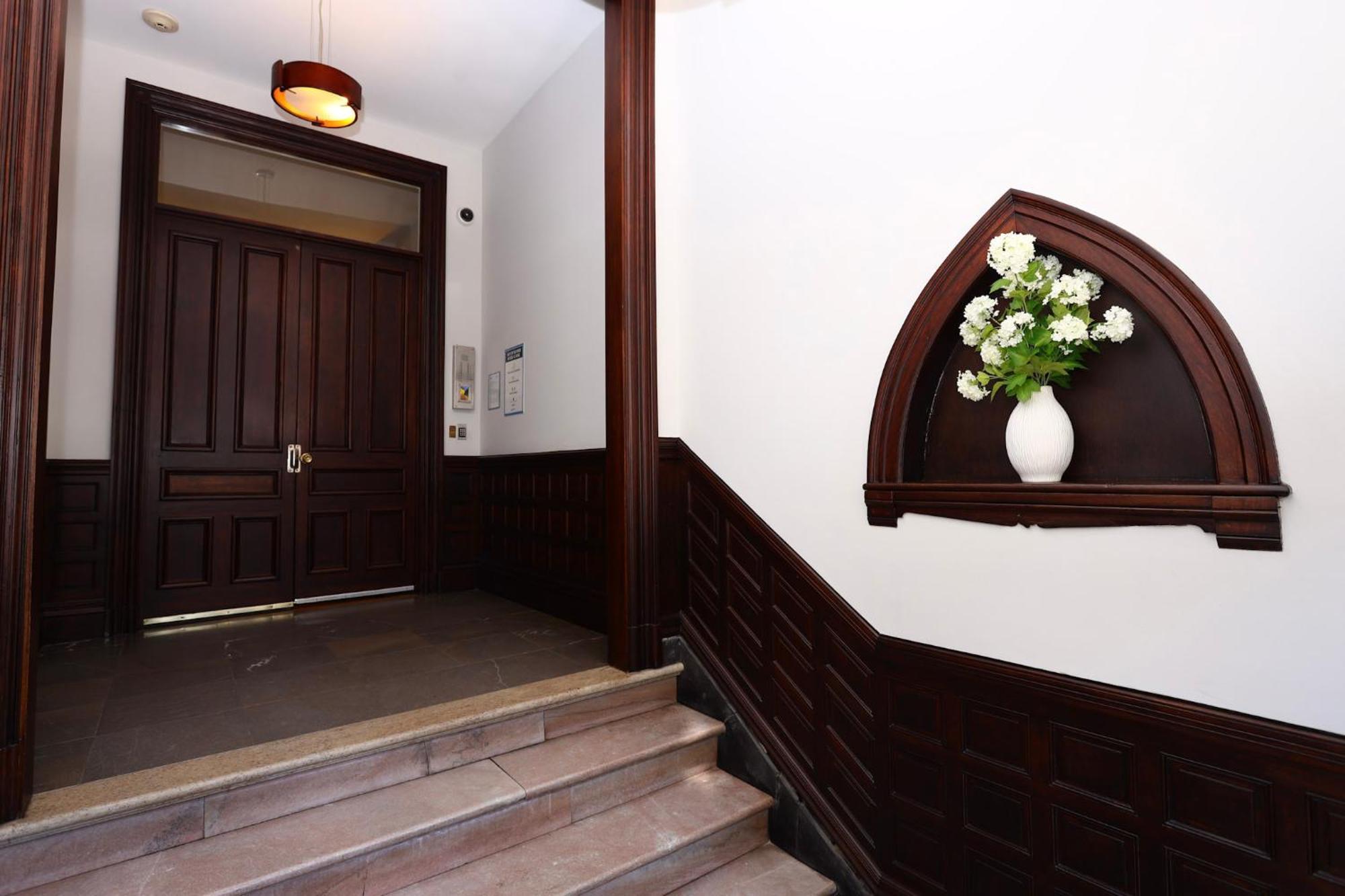 Cozy Newbury Street Studio, #5 بوسطن المظهر الخارجي الصورة