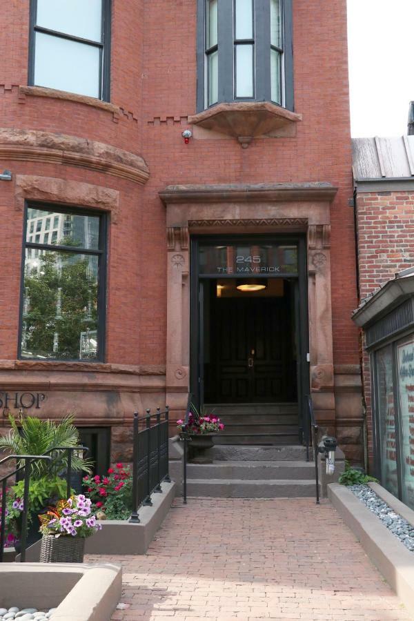 Cozy Newbury Street Studio, #5 بوسطن المظهر الخارجي الصورة